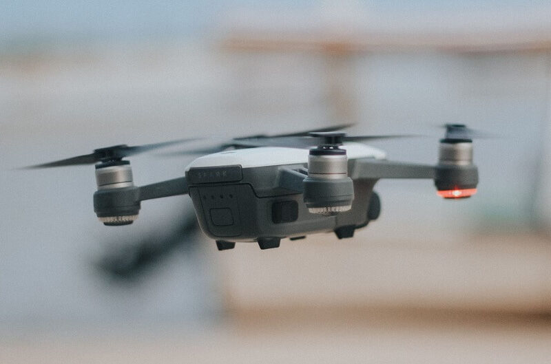 cómo volar drones codigo iot sensores